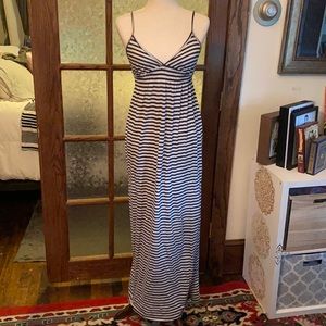 Old Navy maxi dress size small